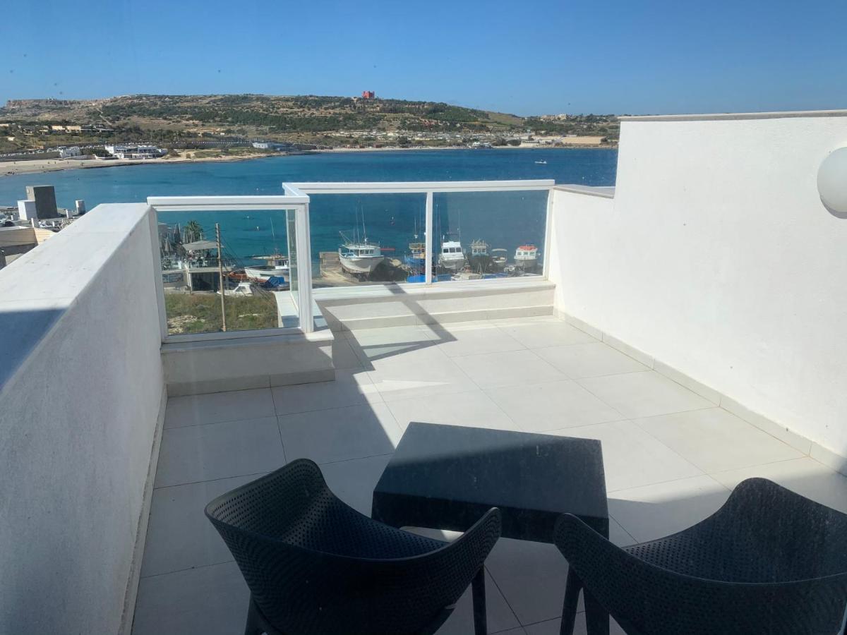 Sea View Penthouse Mellieha Bay Lägenhet Exteriör bild