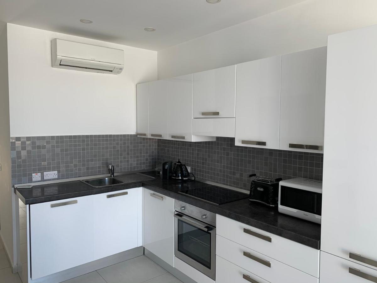 Sea View Penthouse Mellieha Bay Lägenhet Exteriör bild